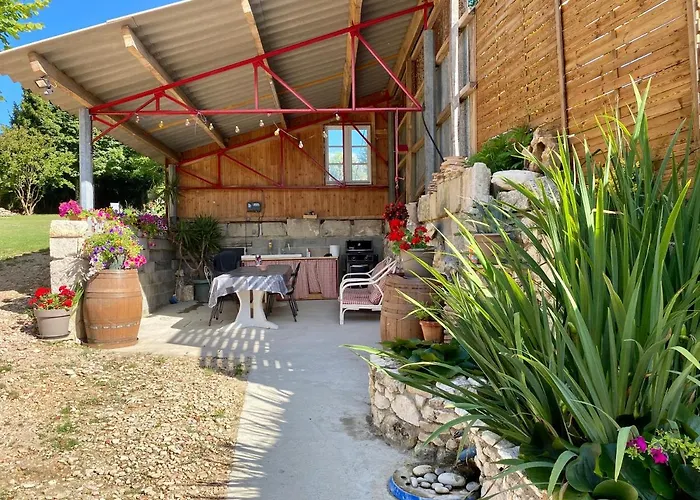 Tatil Evi Avec Jacuzzi A Lamothe D'ales Lavergne (Lot-et-Garonne)
