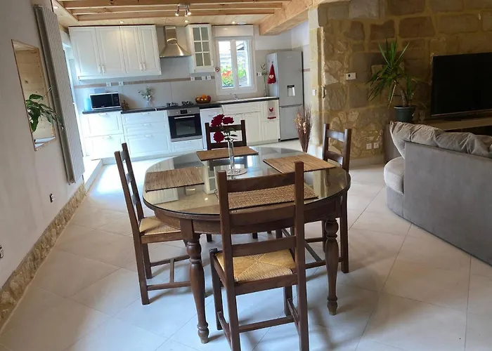Avec Jacuzzi A Lamothe D'ales * Lavergne (Lot-et-Garonne)
